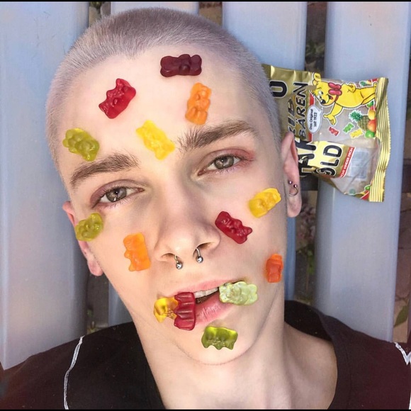 Meet your Posher, Hongwei - Picture 2 of 2